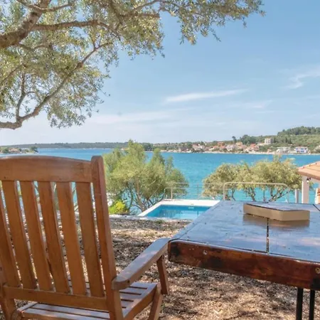 Peace & Quiet By Guide *