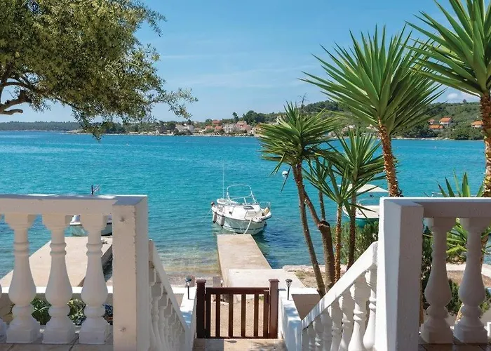 Peace & Quiet By Guide *