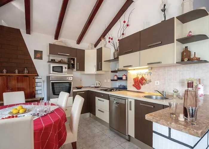 Peace & Quiet By Guide *