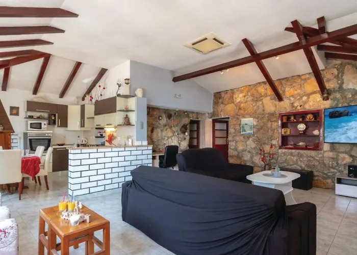 Villa Peace & Quiet By Guide